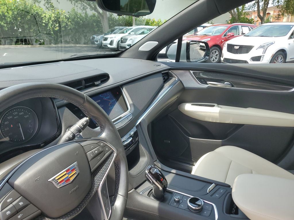 2023 Cadillac XT5 Sport