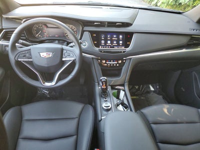 2025 Cadillac XT6 Luxury