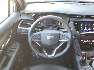 2025 Cadillac XT6 Luxury