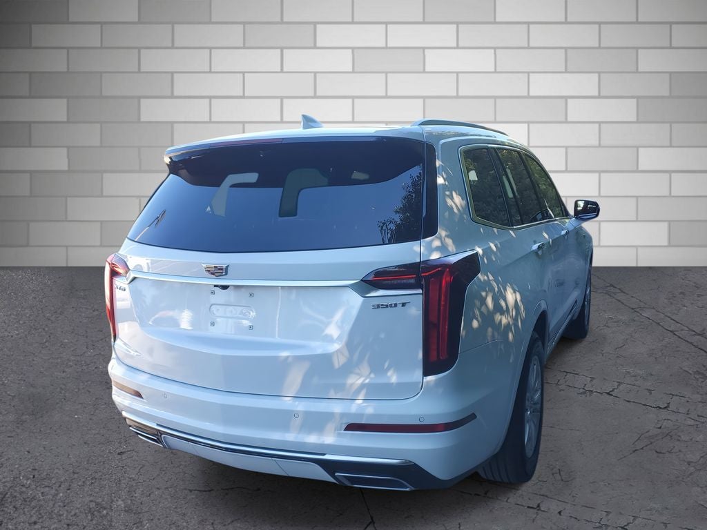 2025 Cadillac XT6 Luxury