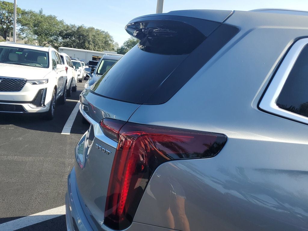 2025 Cadillac XT6 Luxury