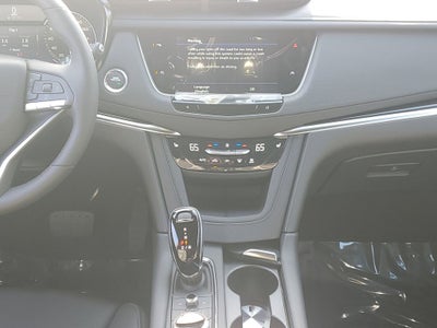 2025 Cadillac XT6 Luxury