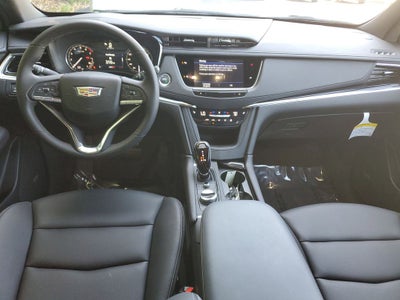 2025 Cadillac XT6 Luxury