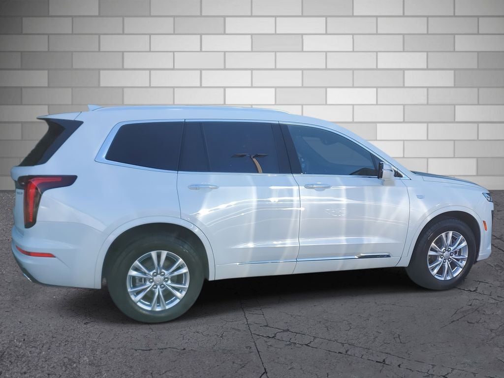 2025 Cadillac XT6 Luxury