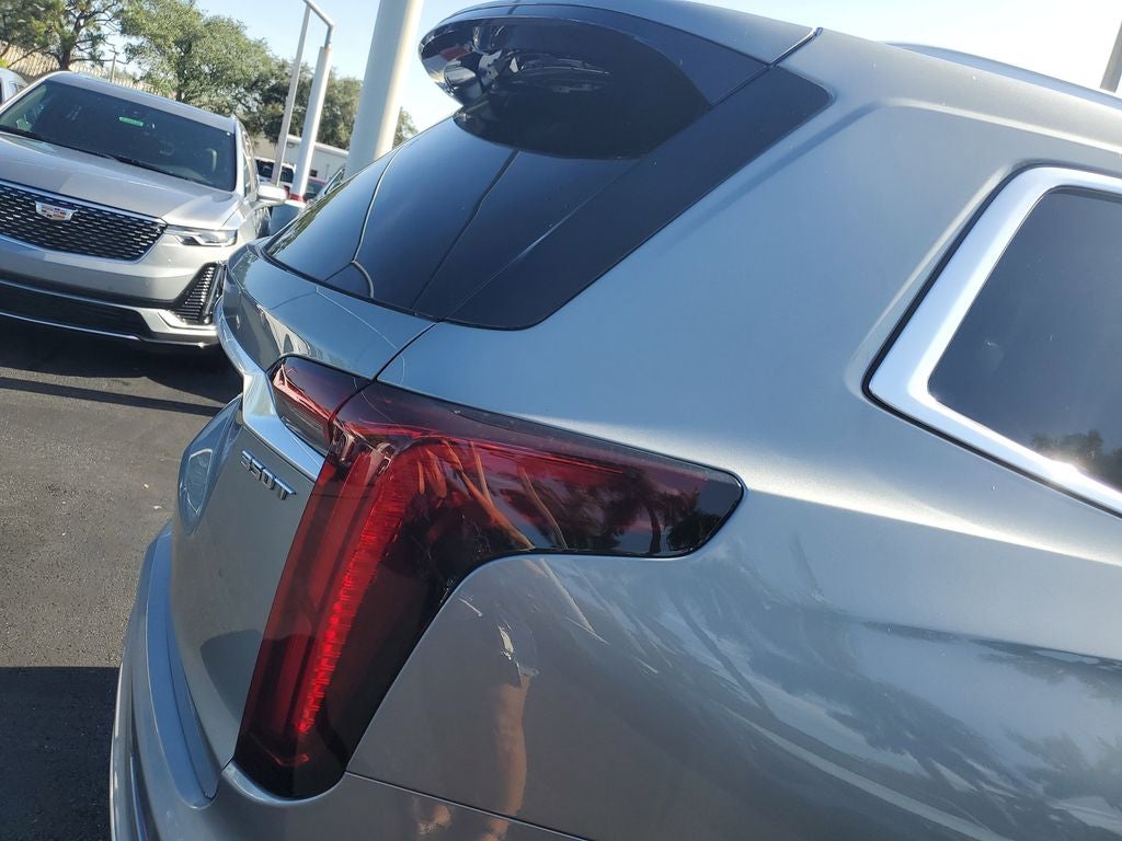 2025 Cadillac XT6 Luxury