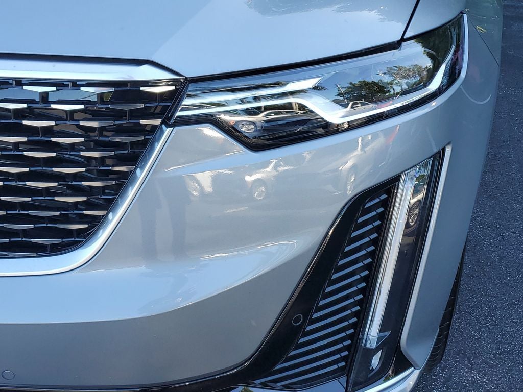 2025 Cadillac XT6 Luxury