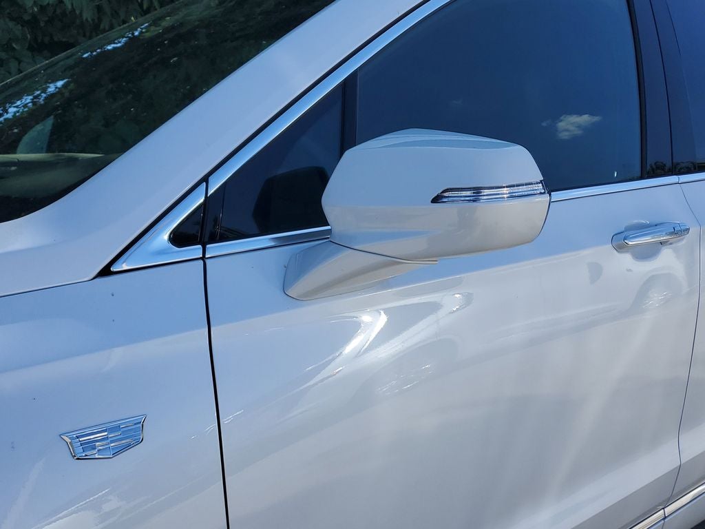 2025 Cadillac XT6 Luxury