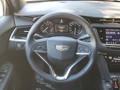 2025 Cadillac XT6 Luxury