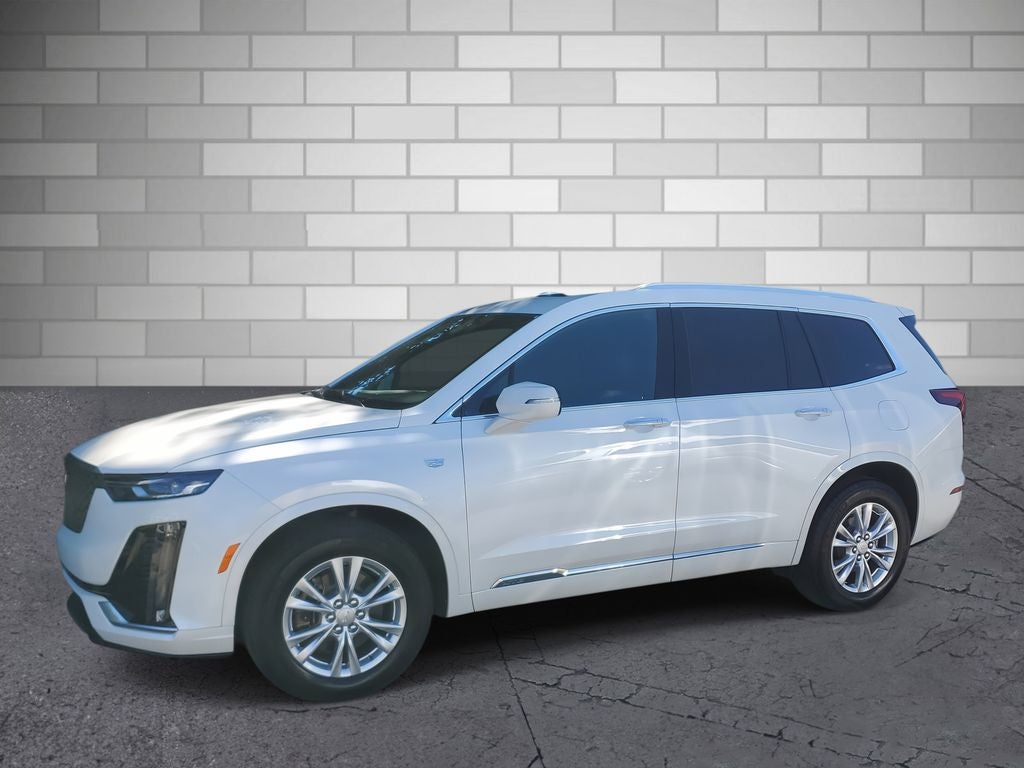 2025 Cadillac XT6 Luxury