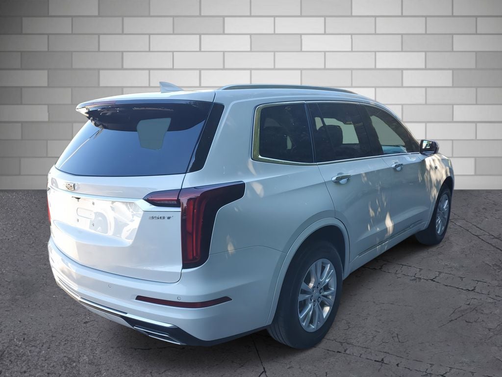 2025 Cadillac XT6 Luxury