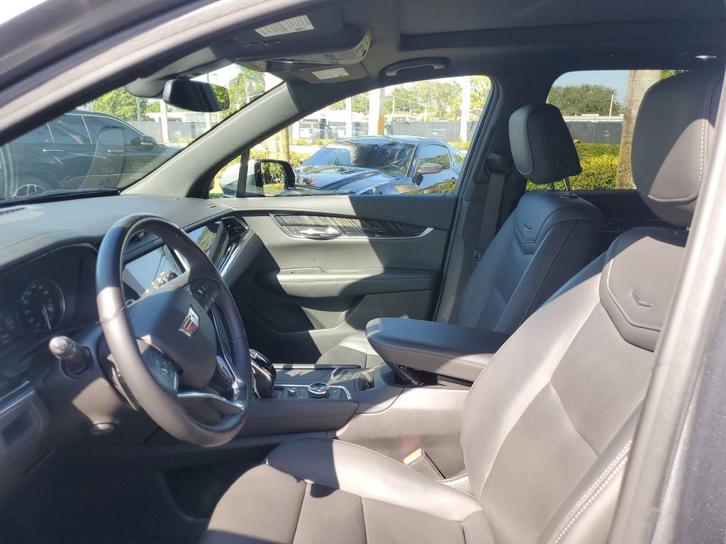 2022 Cadillac XT6 Premium Luxury