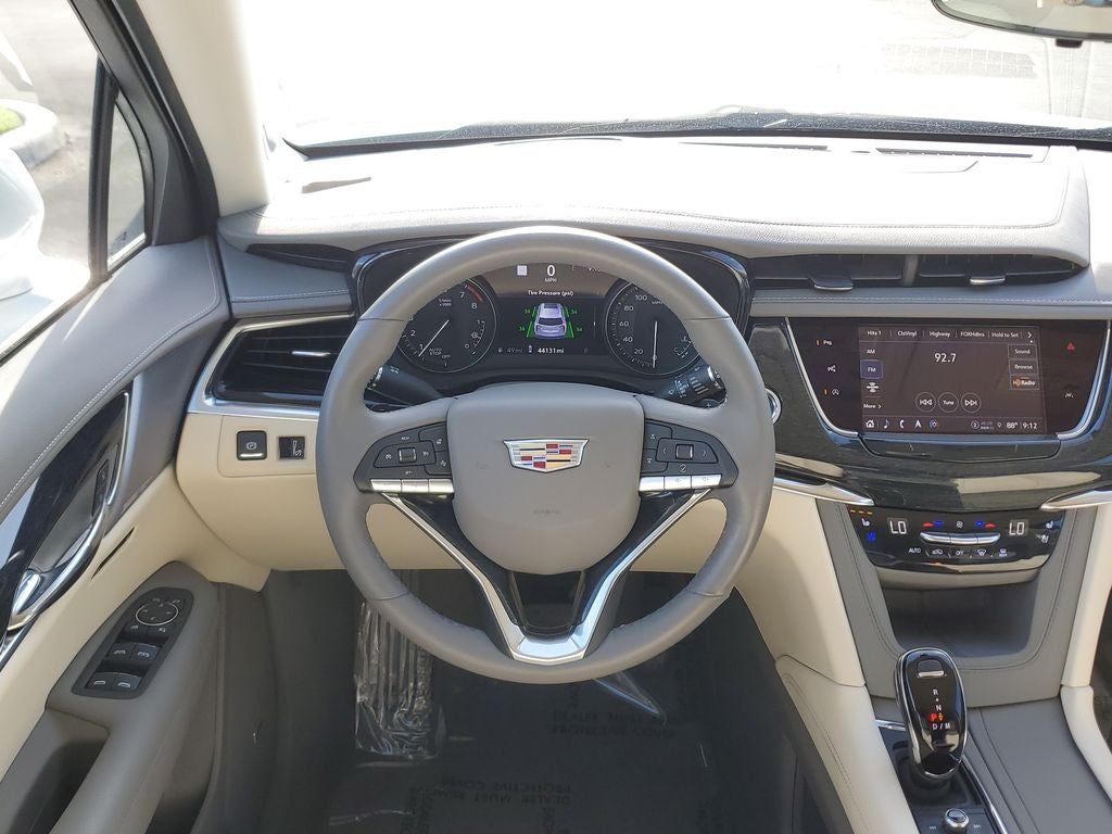 2023 Cadillac XT6 Premium Luxury