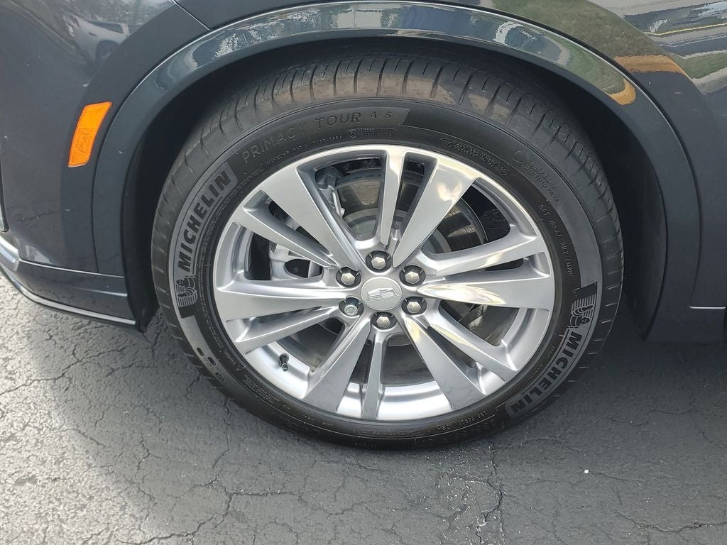 2023 Cadillac XT6 Premium Luxury