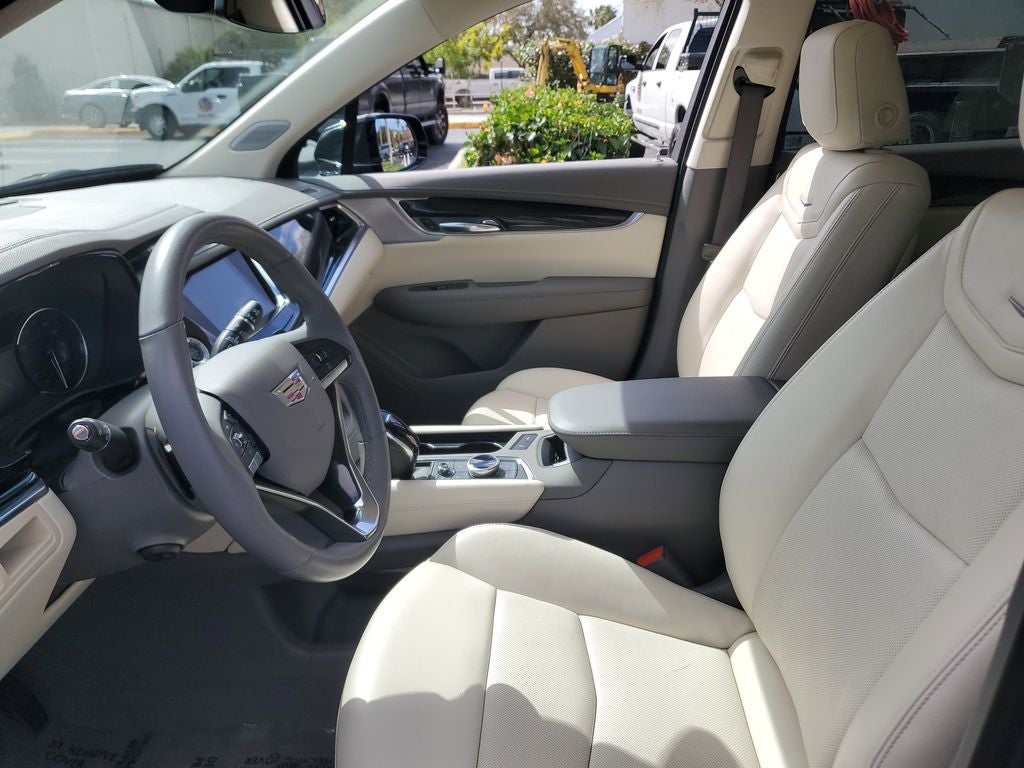 2023 Cadillac XT6 Premium Luxury
