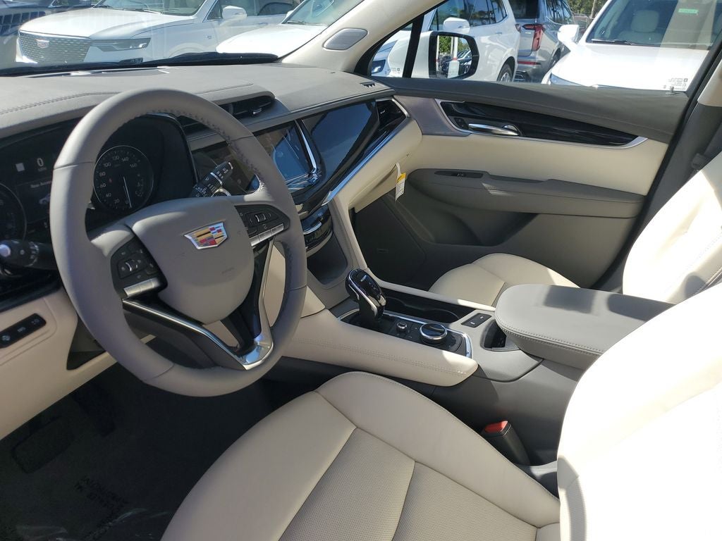 2025 Cadillac XT6 Premium Luxury