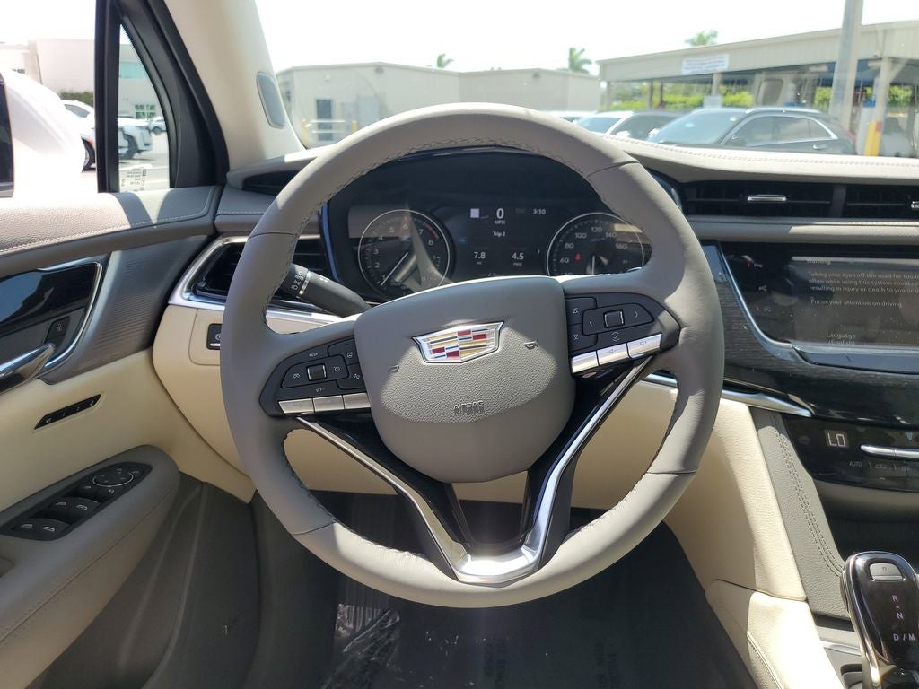 2025 Cadillac XT6 Premium Luxury