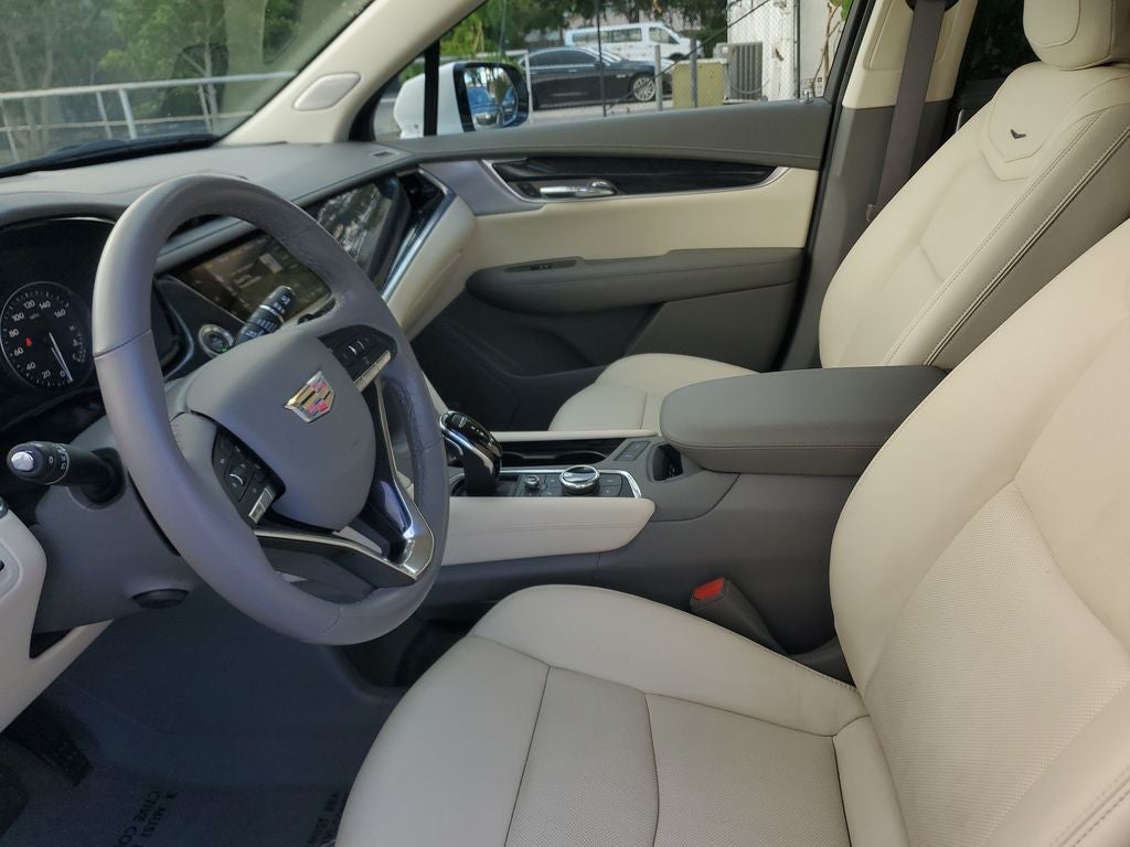 2024 Cadillac XT6 Premium Luxury