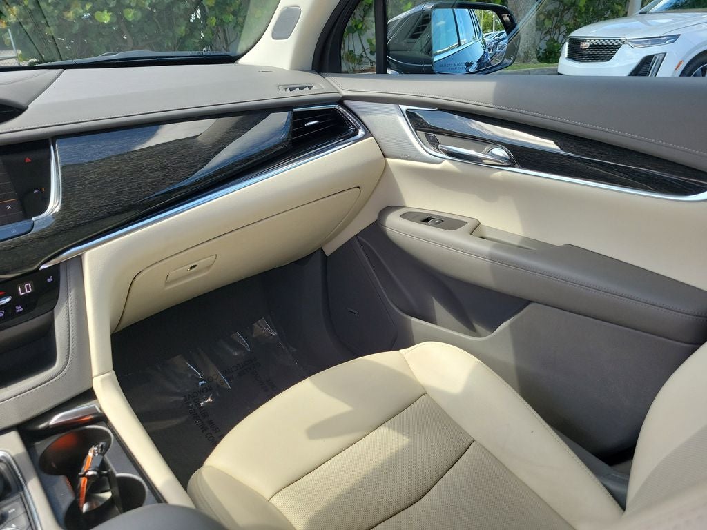 2021 Cadillac XT6 Premium Luxury