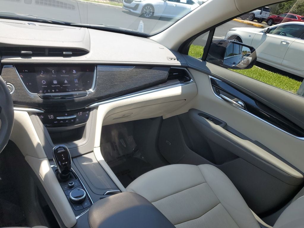 2022 Cadillac XT6 Premium Luxury