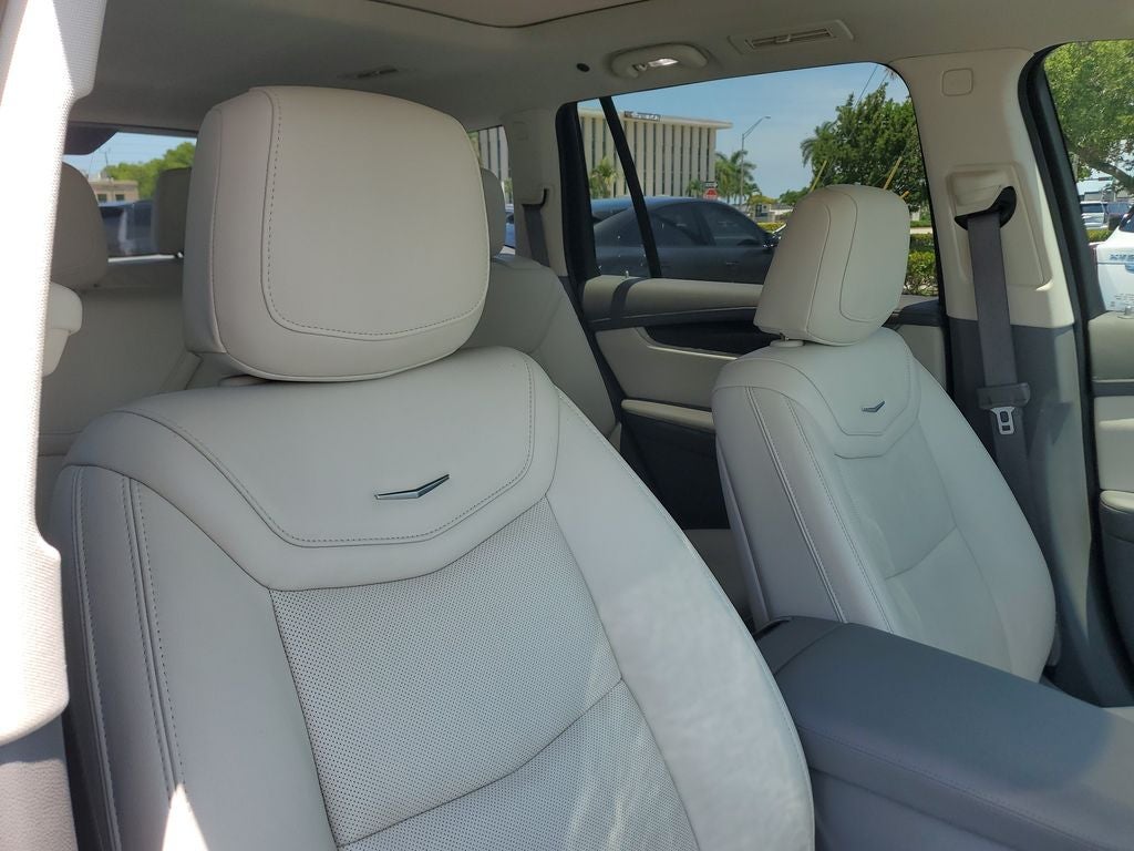 2022 Cadillac XT6 Premium Luxury