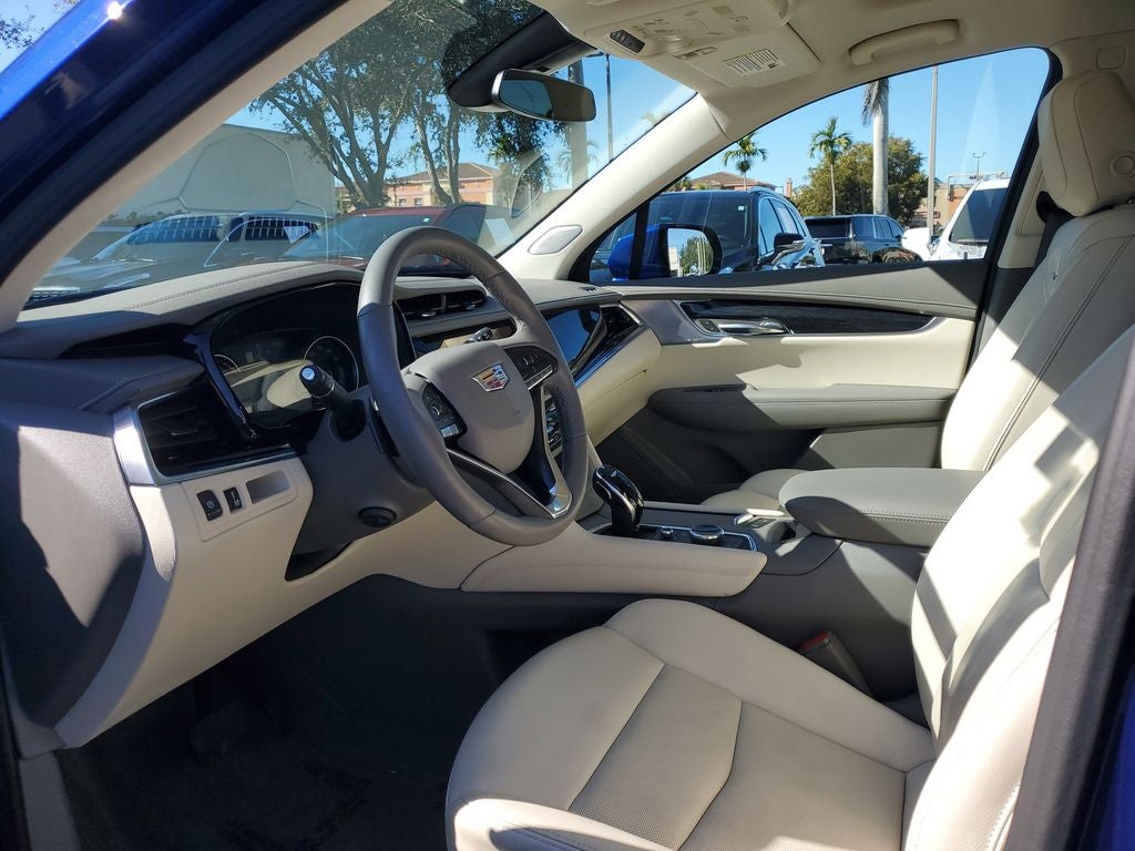 2023 Cadillac XT6 Premium Luxury