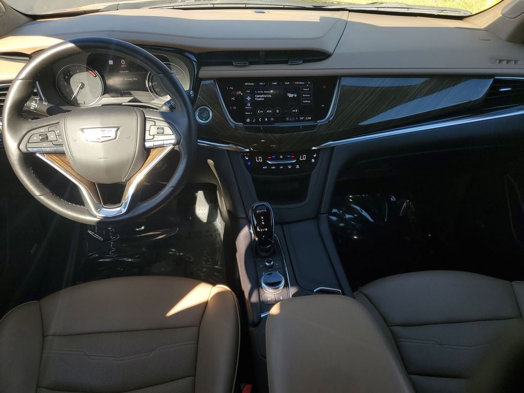 2022 Cadillac XT6 Premium Luxury
