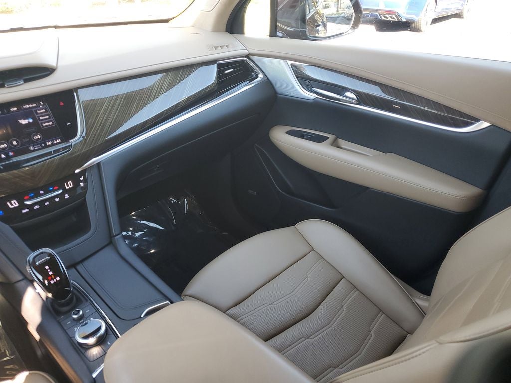 2022 Cadillac XT6 Premium Luxury