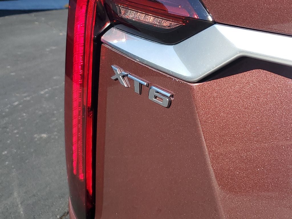 2022 Cadillac XT6 Premium Luxury