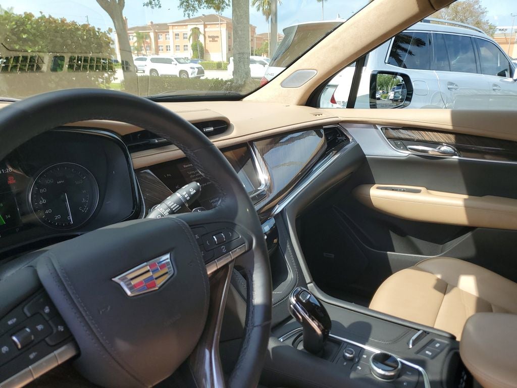 2024 Cadillac XT6 Premium Luxury