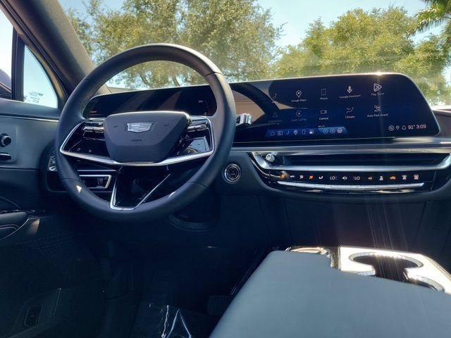 2024 Cadillac LYRIQ Tech