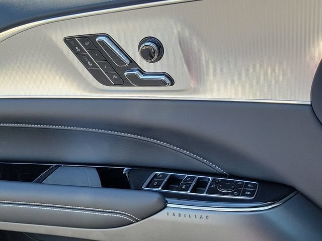 2024 Cadillac LYRIQ Tech