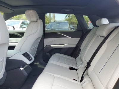 2025 Cadillac LYRIQ Luxury 1