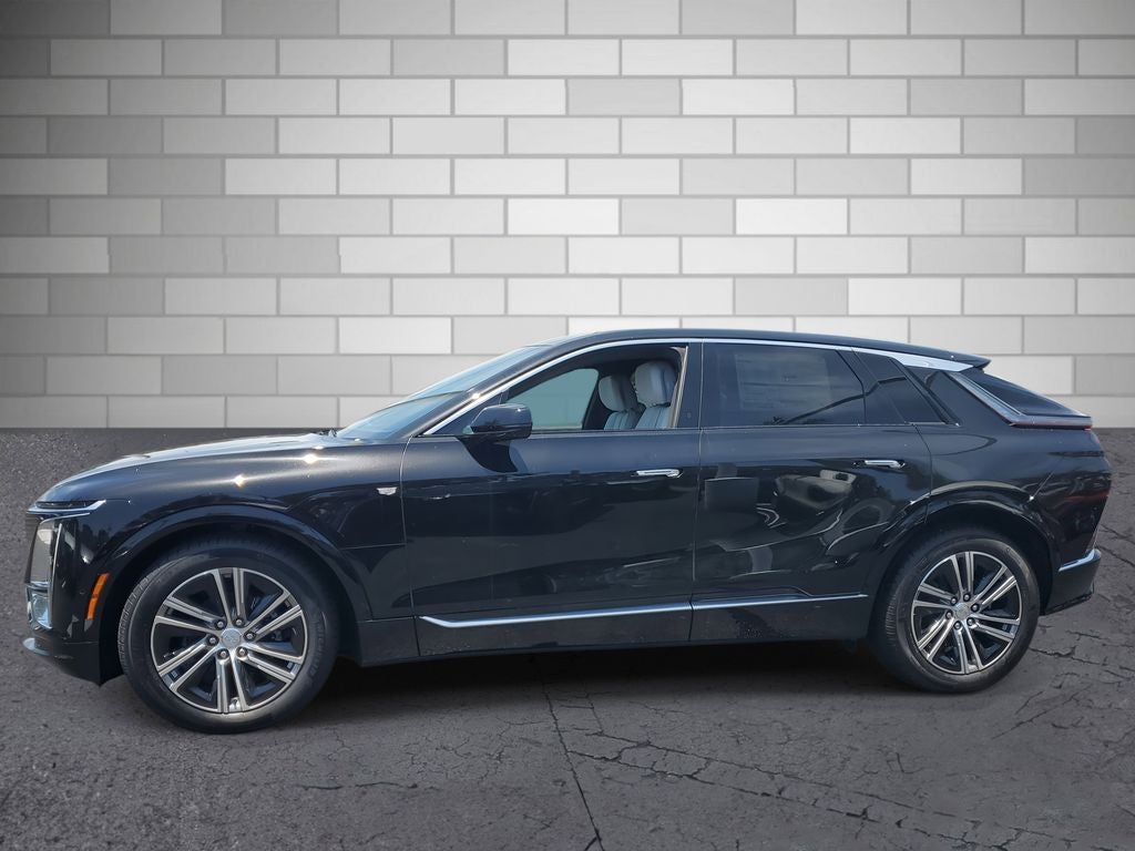 2025 Cadillac LYRIQ Luxury 1