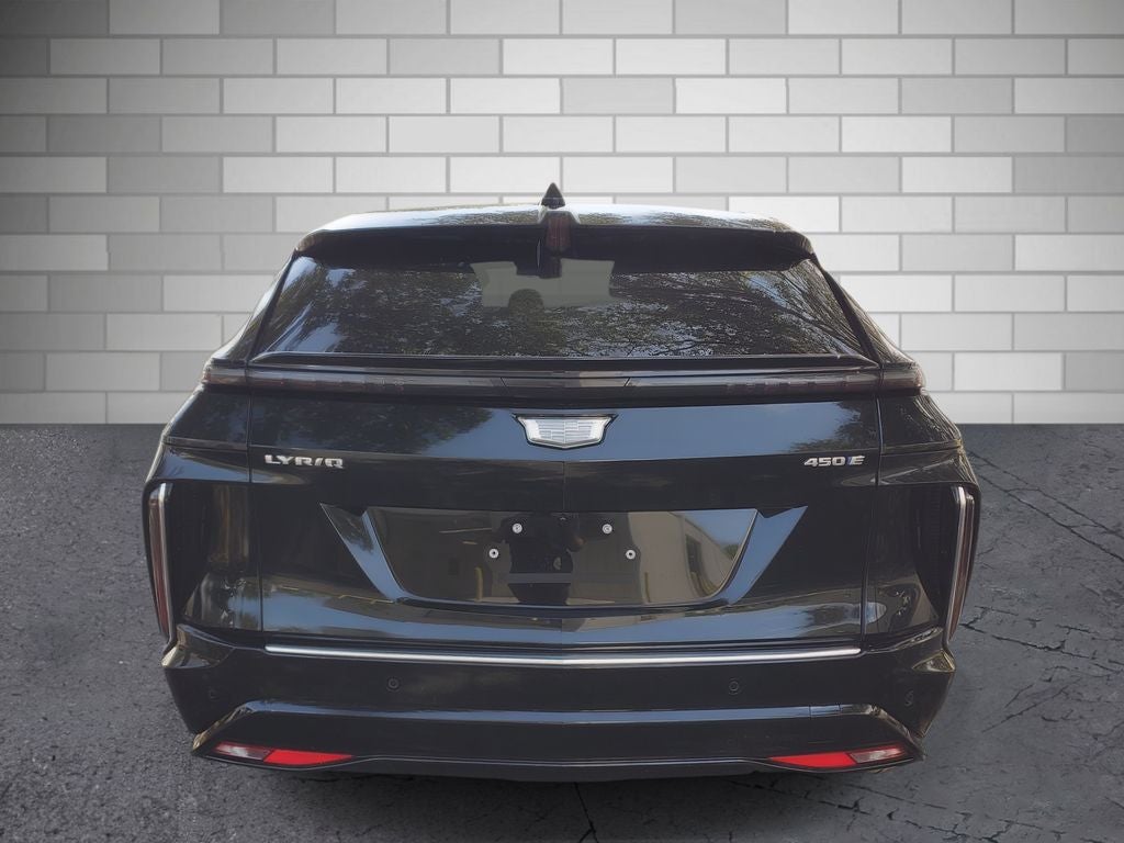 2024 Cadillac LYRIQ Luxury 1