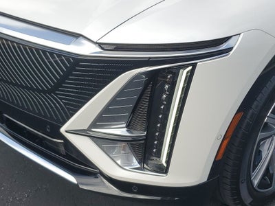 2024 Cadillac LYRIQ Luxury 2