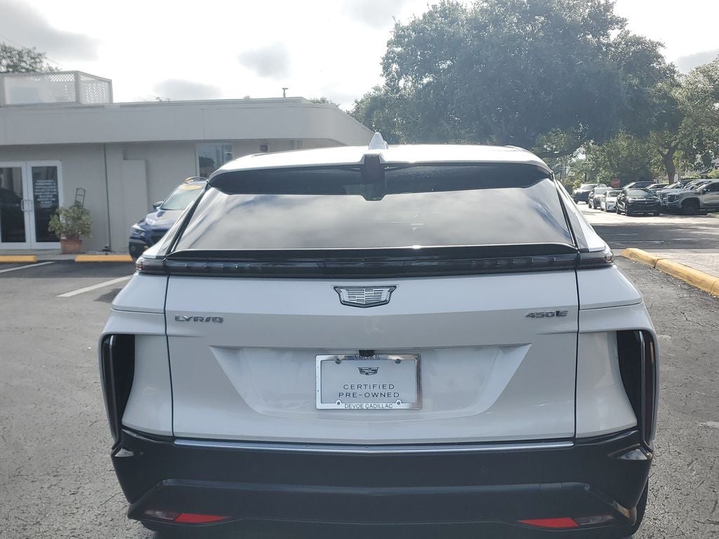 2024 Cadillac LYRIQ Luxury 2