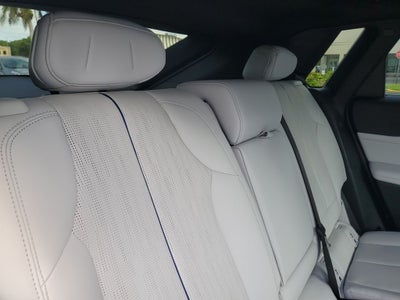 2024 Cadillac LYRIQ Luxury 2