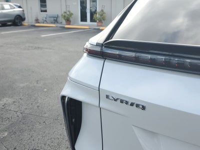 2024 Cadillac LYRIQ Luxury 2