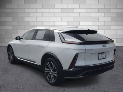 2024 Cadillac LYRIQ Luxury 2