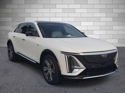 2024 Cadillac LYRIQ Luxury 2