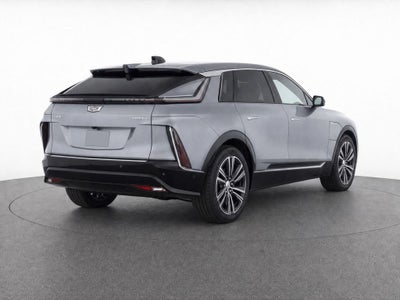 2024 Cadillac LYRIQ Luxury 2