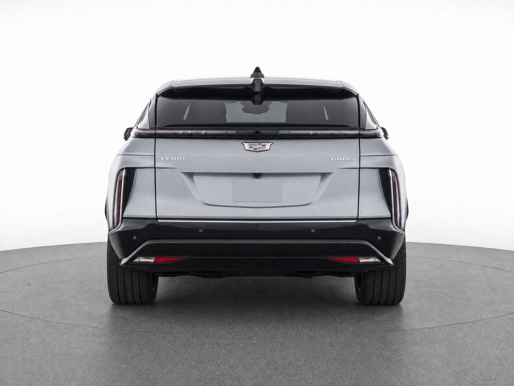 2024 Cadillac LYRIQ Luxury 2