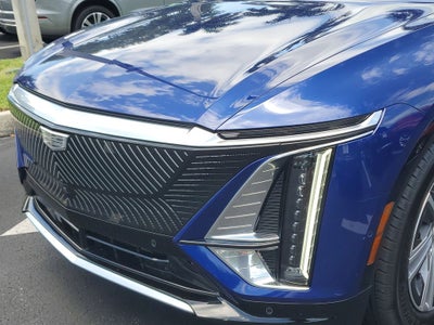2024 Cadillac LYRIQ Luxury 2