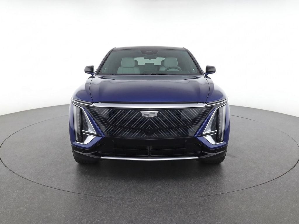 2024 Cadillac LYRIQ Luxury 2