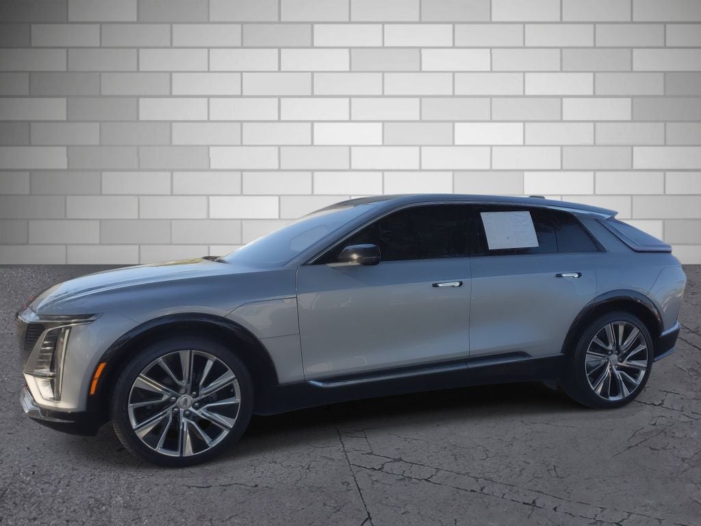 Used 2024 Cadillac LYRIQ Luxury 3 with VIN 1GYKPSRK6RZ108176 for sale in Naples, FL