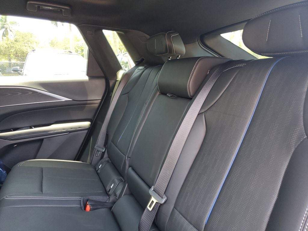 2025 Cadillac LYRIQ Sport 1