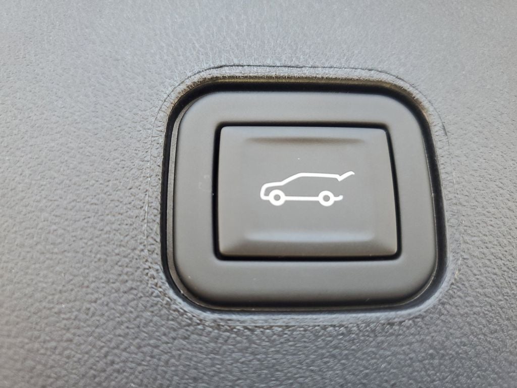 2025 Cadillac LYRIQ Sport 1