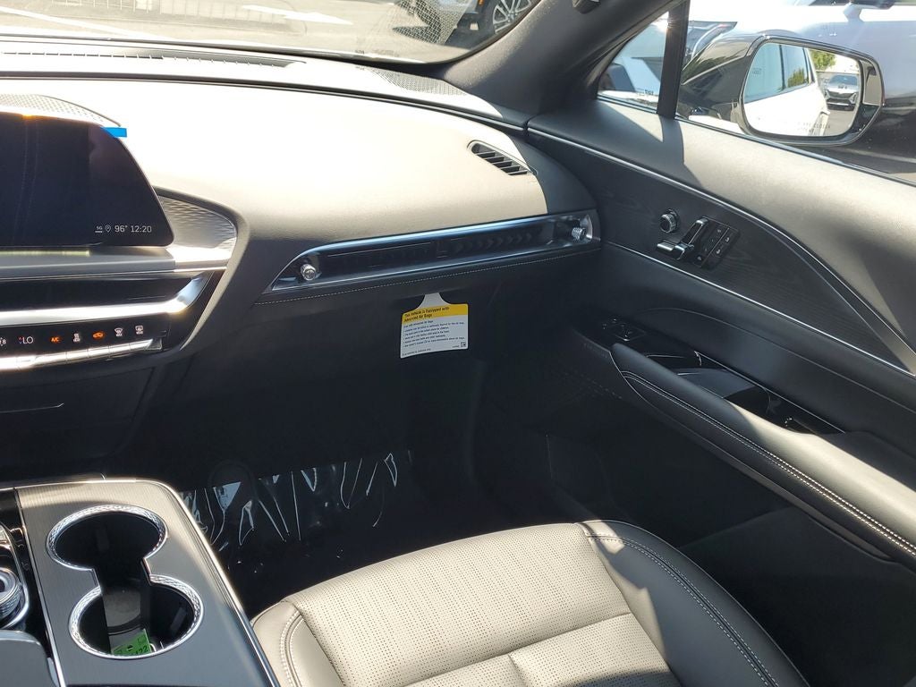 2025 Cadillac LYRIQ Sport 1