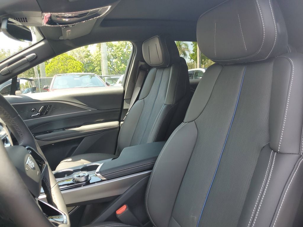 2025 Cadillac LYRIQ Sport 1