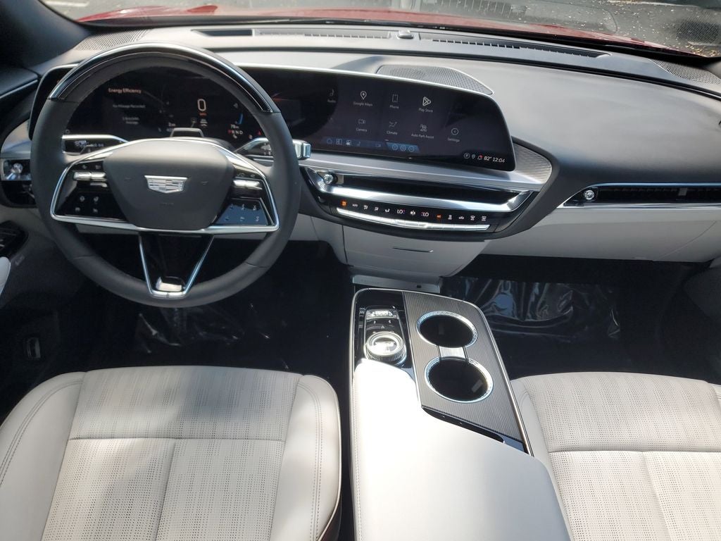 2024 Cadillac LYRIQ Sport 2